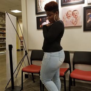 Meet your Posher, Jennifer